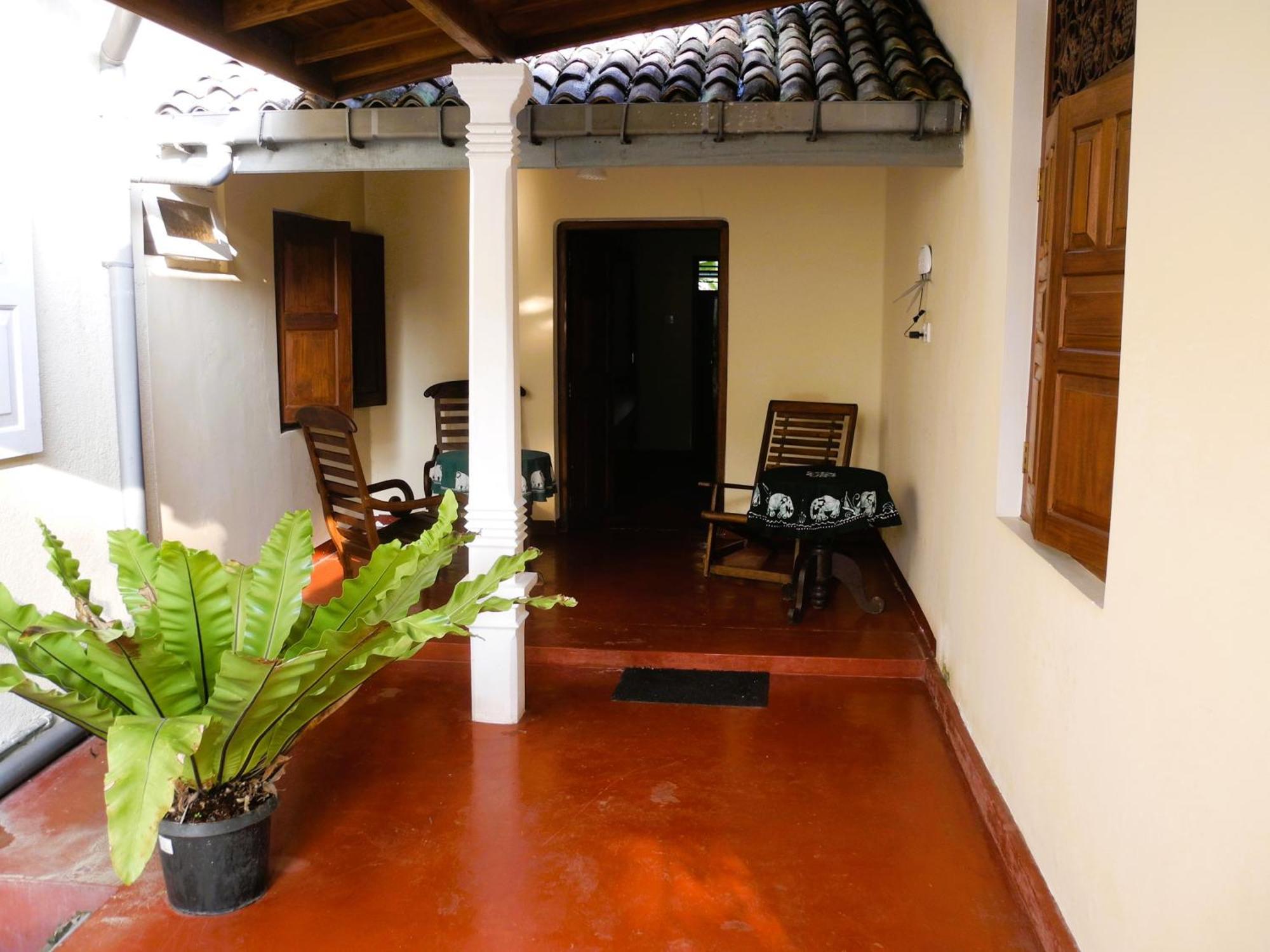 Top Of The Hill Guesthouse Велигама Номер фото